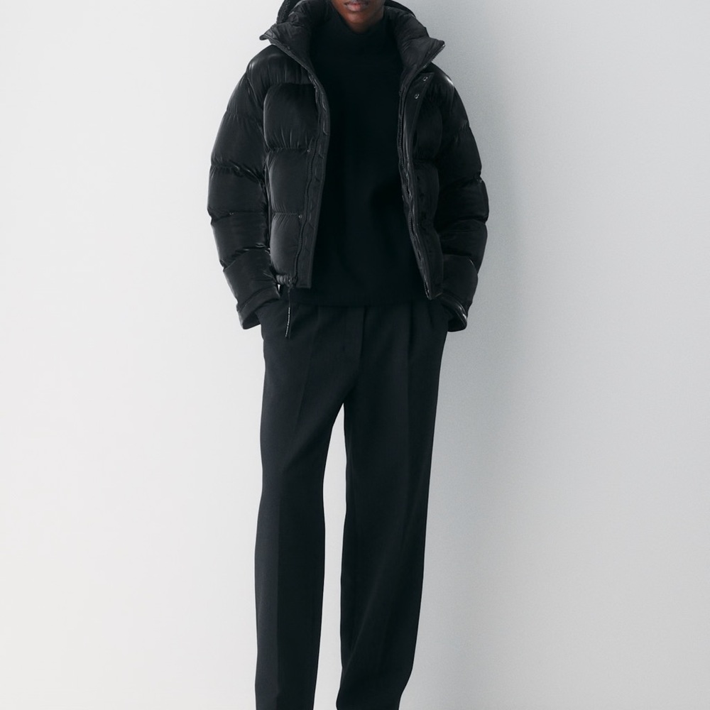 Aritzia The Super Puff The Original - Liquid Shine - Picture 2 of 8